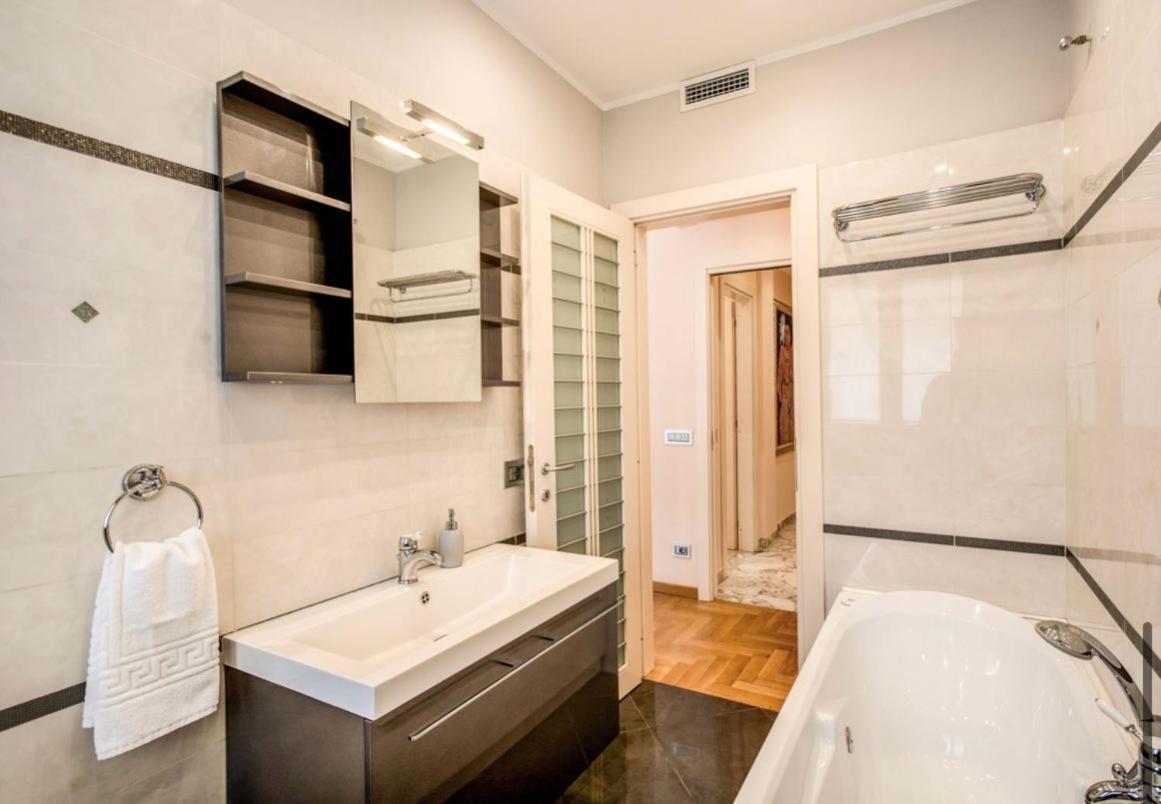 Appartement La Dolce Of Via Veneto - Prestigious With Wonderful Terrace In The Historic Center